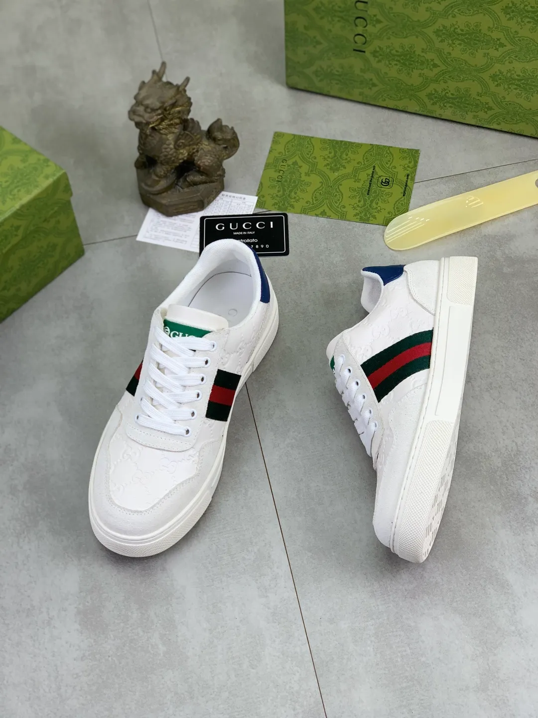 Men's men's shoes 💰P380💰【New model】🆘 The latest model from Gucci official website🎁Classic casual and fashionable men's shoes👟Best model💥The style is simple and elegant, exclusive for trendy men. Unique official website latest brand elements👑Gucci original decoration, fashionable and generous, the fabric is made of original soft calfskin➕Comfortable soft pigskin lining ✅The official website specifies wear-resistant rubber outsole_full of elasticity, classic model taken in real life🎬Color: 2️⃣colors available😍Number: 38-44